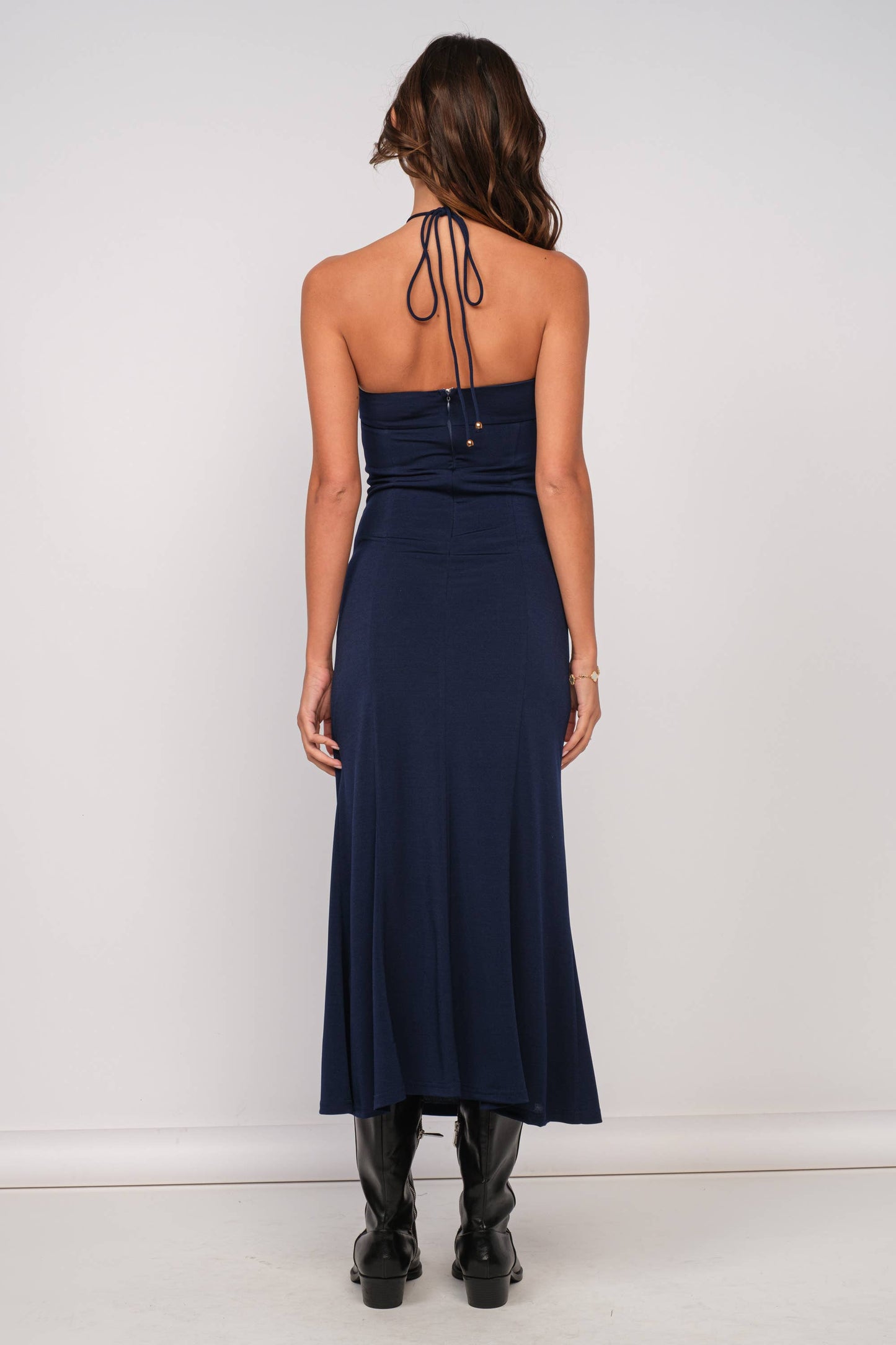 HALTER NECK FLOWER BROCHE POINT MIDI DRESS