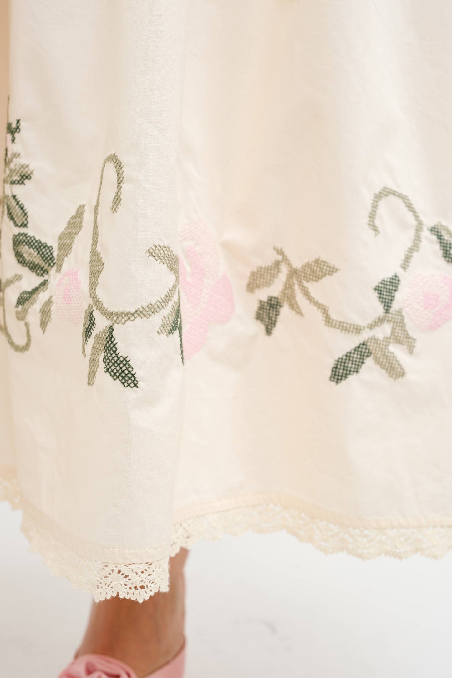 SIVAN CREAM SKIRT