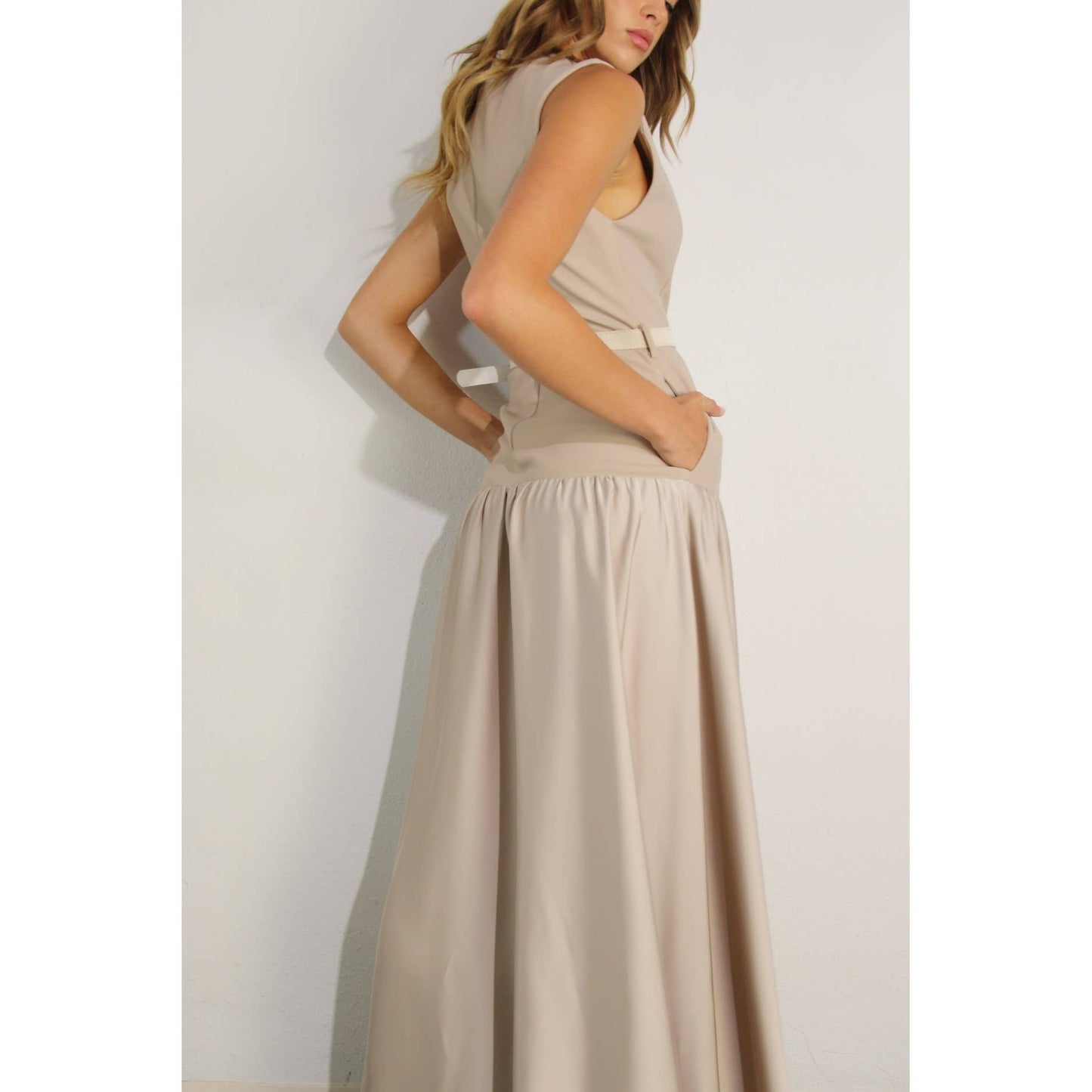 MIXED FABRIC BELTED MAXI DRESS