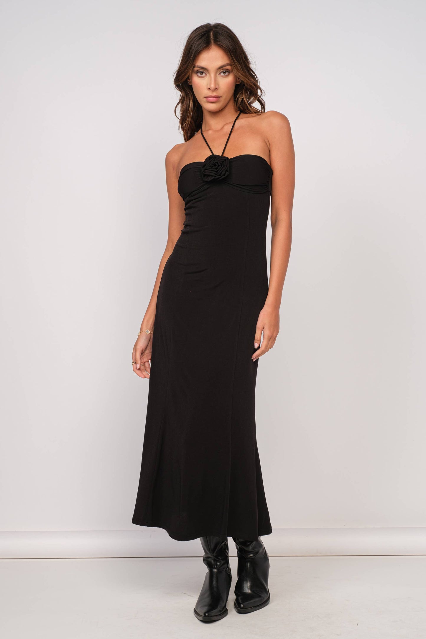 HALTER NECK FLOWER BROCHE POINT MIDI DRESS
