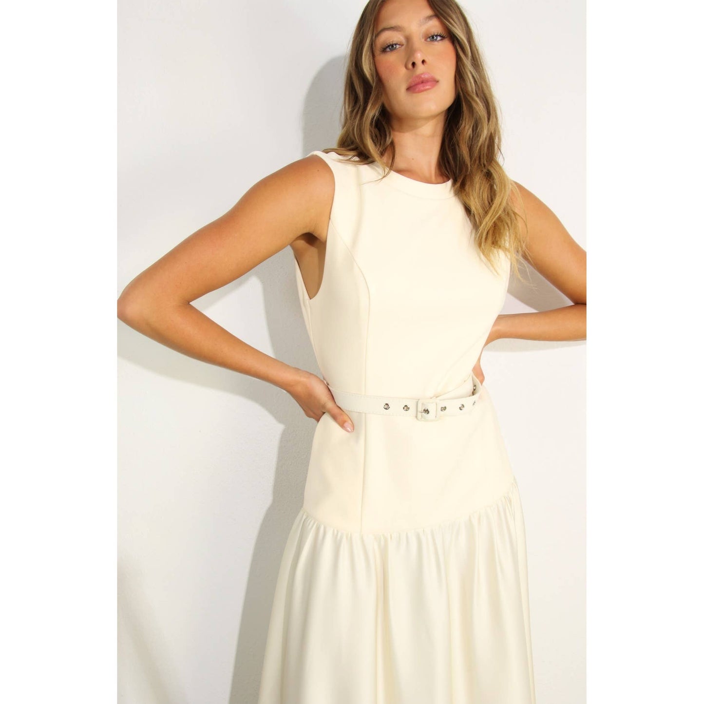 MIXED FABRIC BELTED MAXI DRESS