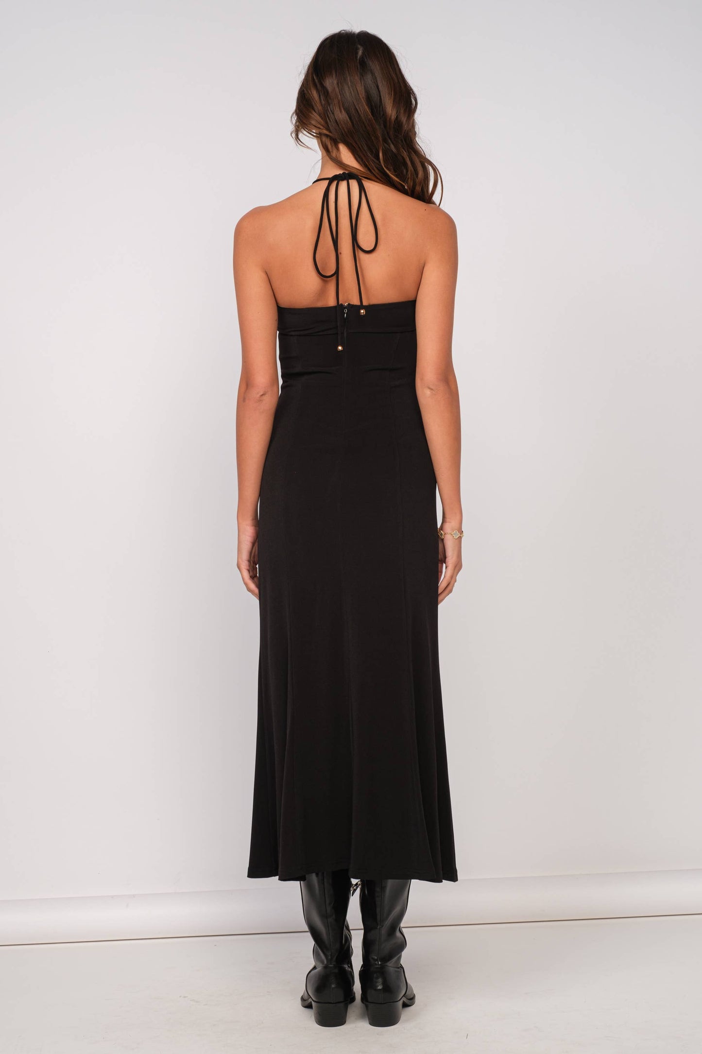 HALTER NECK FLOWER BROCHE POINT MIDI DRESS