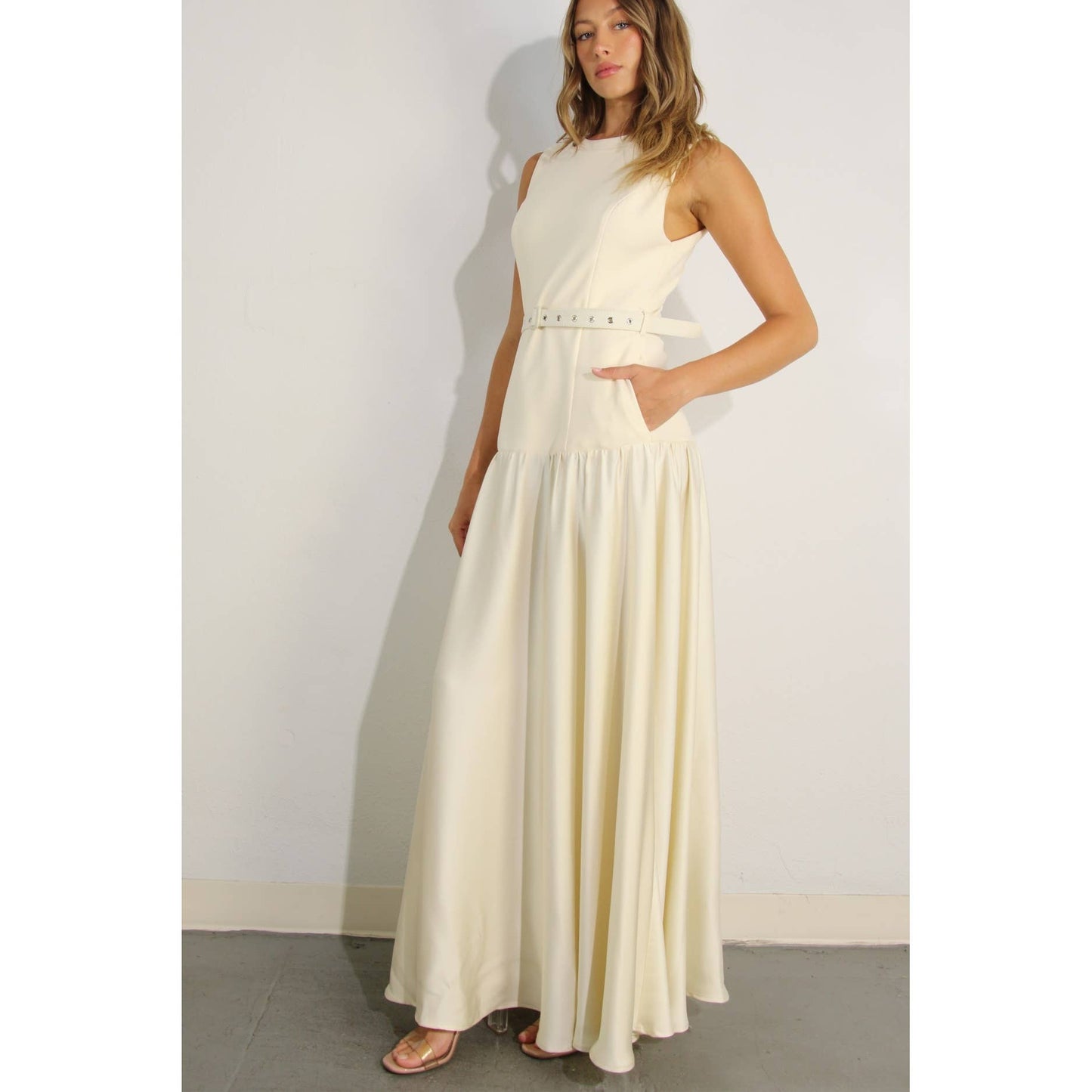 MIXED FABRIC BELTED MAXI DRESS