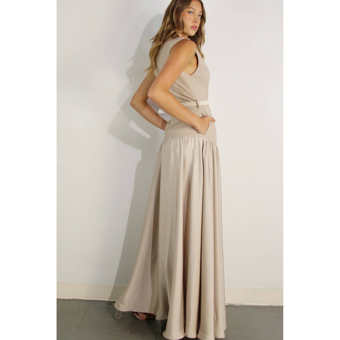 MIXED FABRIC BELTED MAXI DRESS