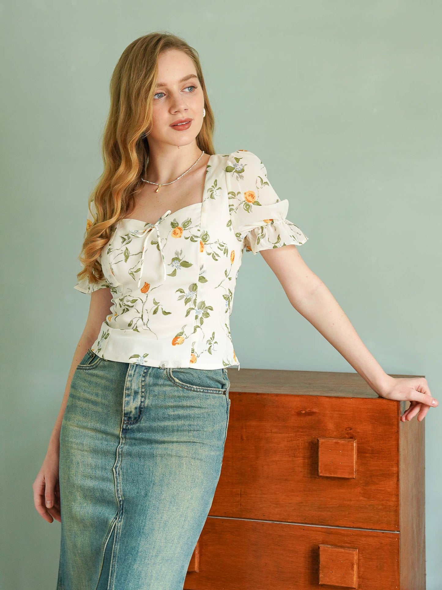 Hanna Floral Sweetheart Peplum Top