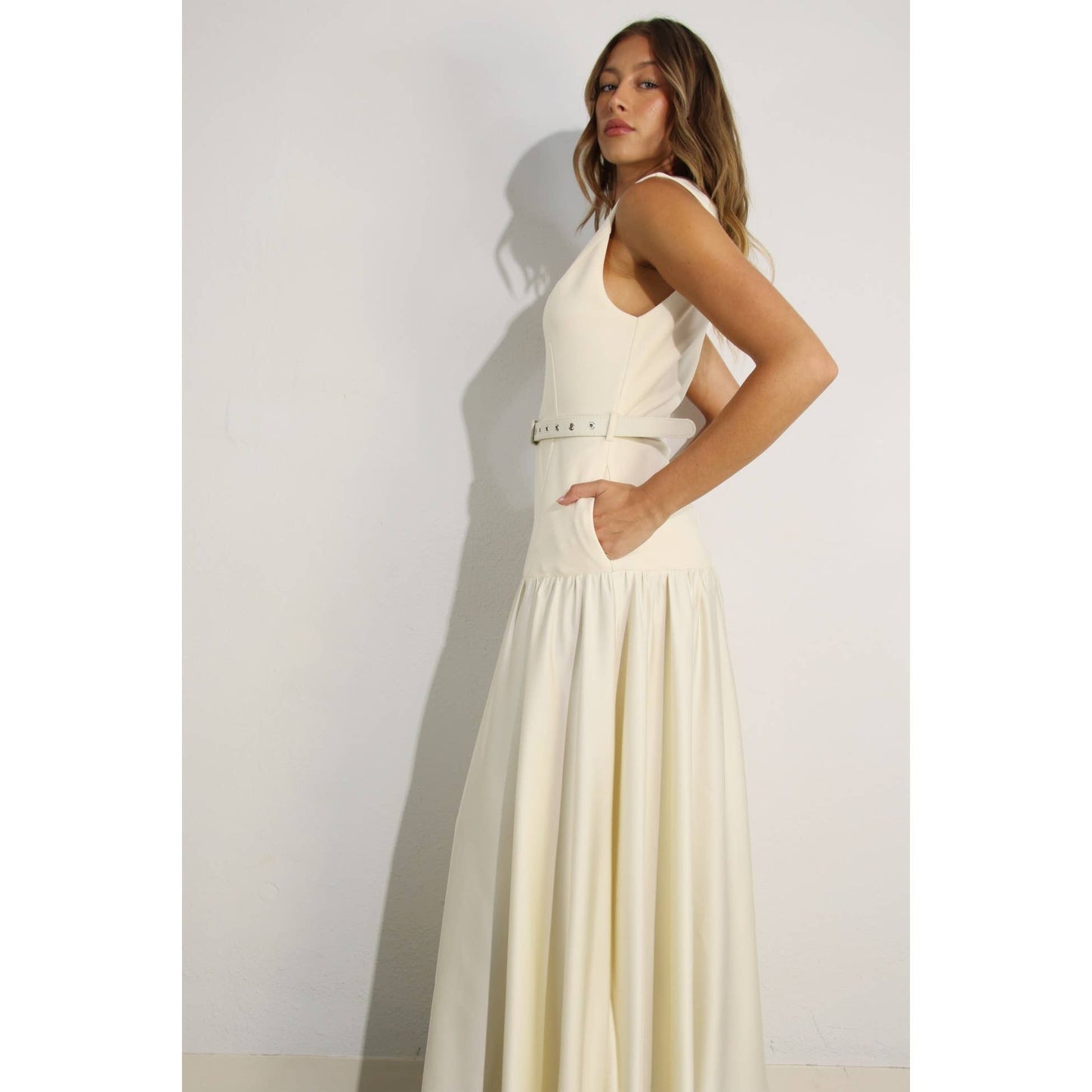 MIXED FABRIC BELTED MAXI DRESS