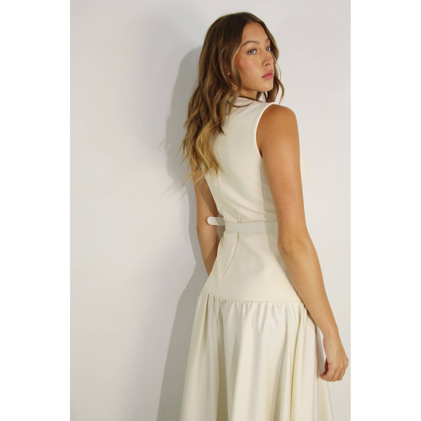 MIXED FABRIC BELTED MAXI DRESS