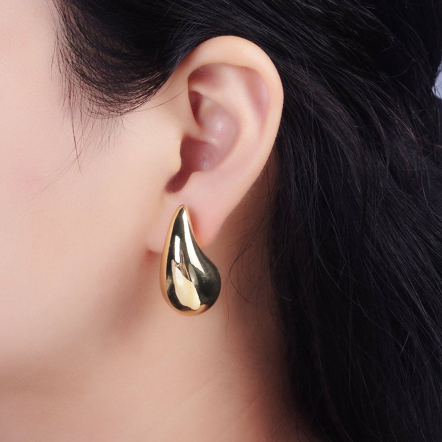 Teardrop earrings
