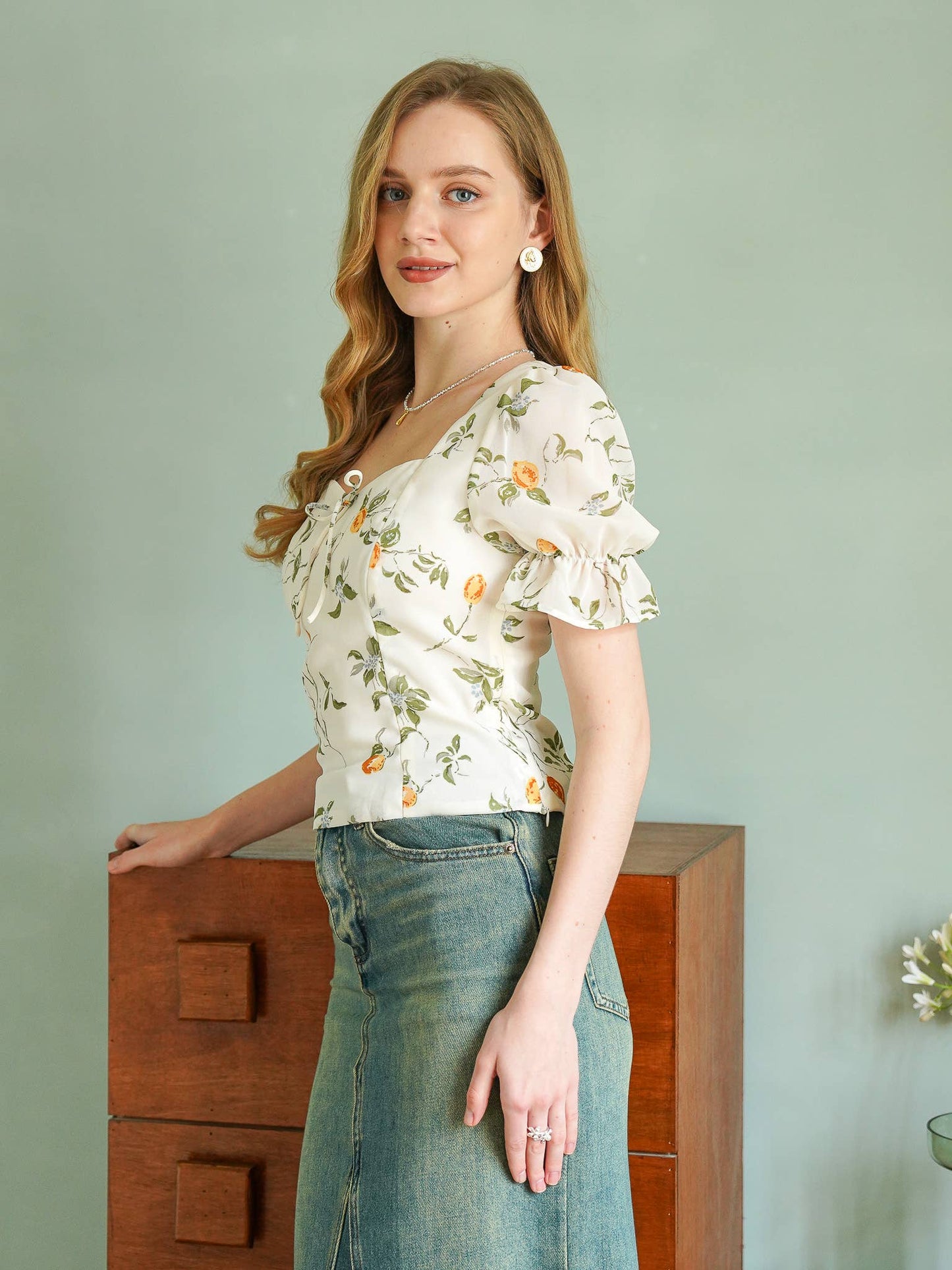 Hanna Floral Sweetheart Peplum Top