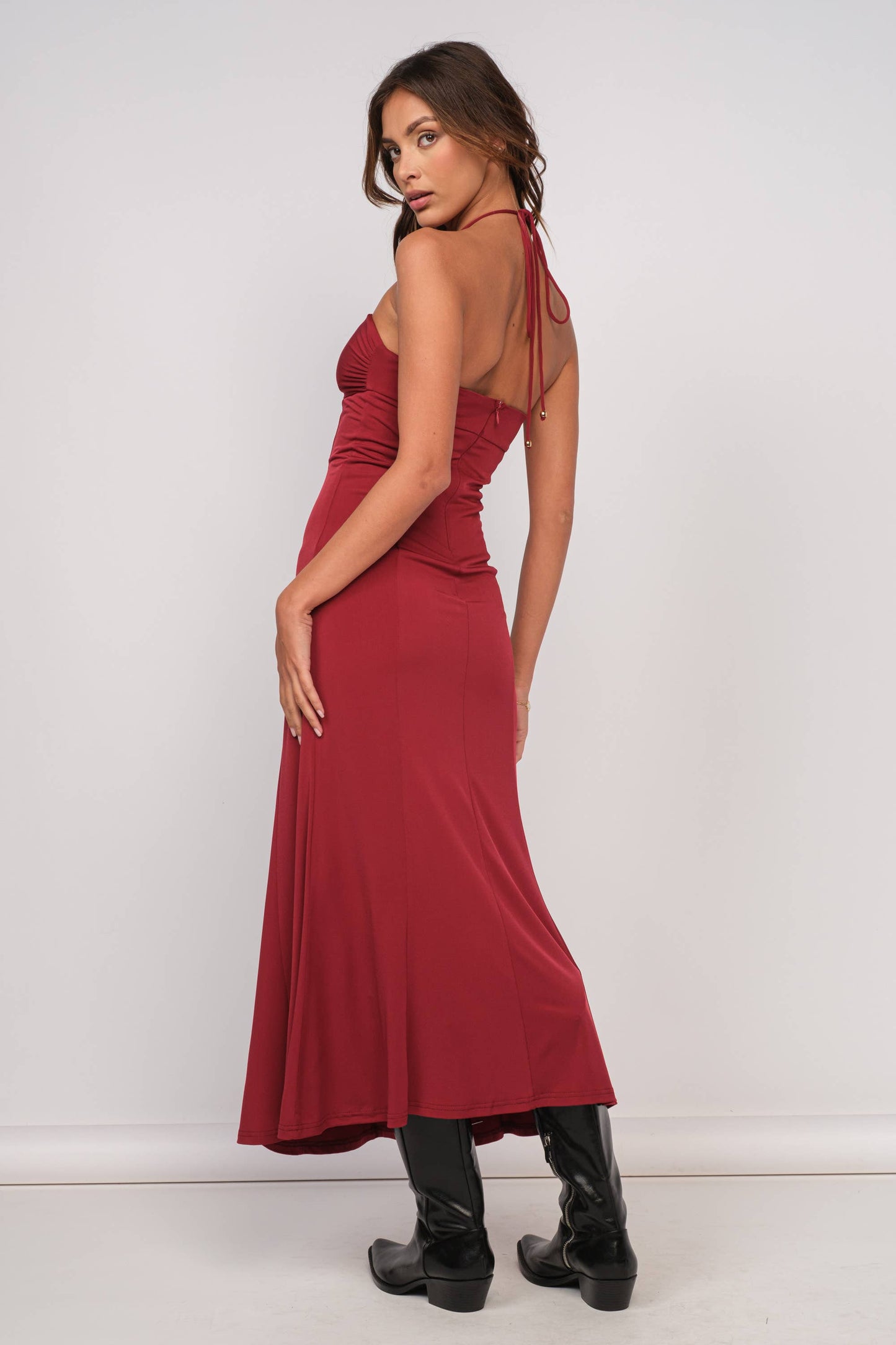 HALTER NECK FLOWER BROCHE POINT MIDI DRESS