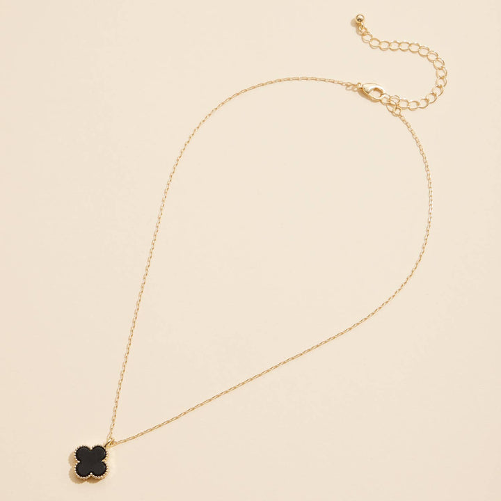 Single Flower Shell Charm Short Necklace