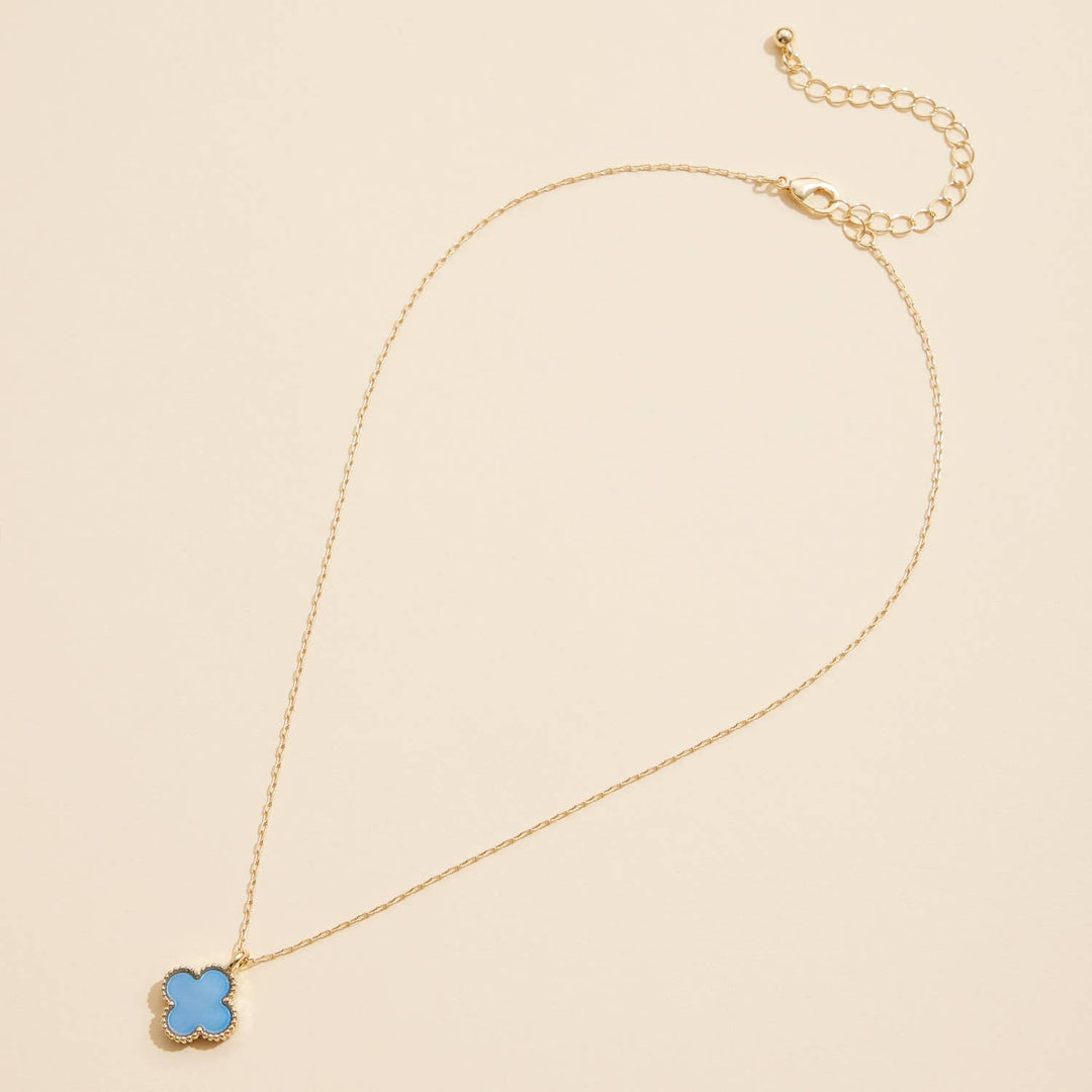 Single Flower Shell Charm Short Necklace