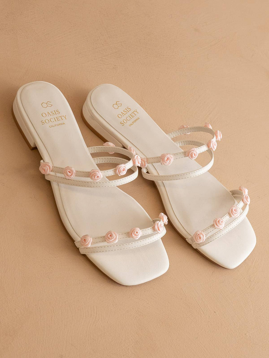 The Rosanna White | Rosette Detailed Flats