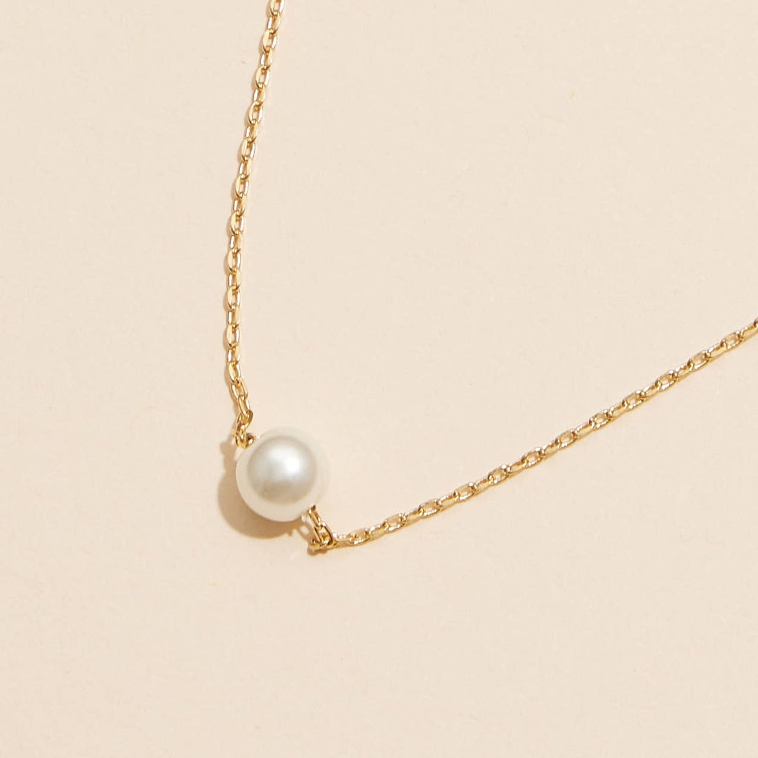 6mm Classic Pearl Charm 18K Gold Dip Necklace