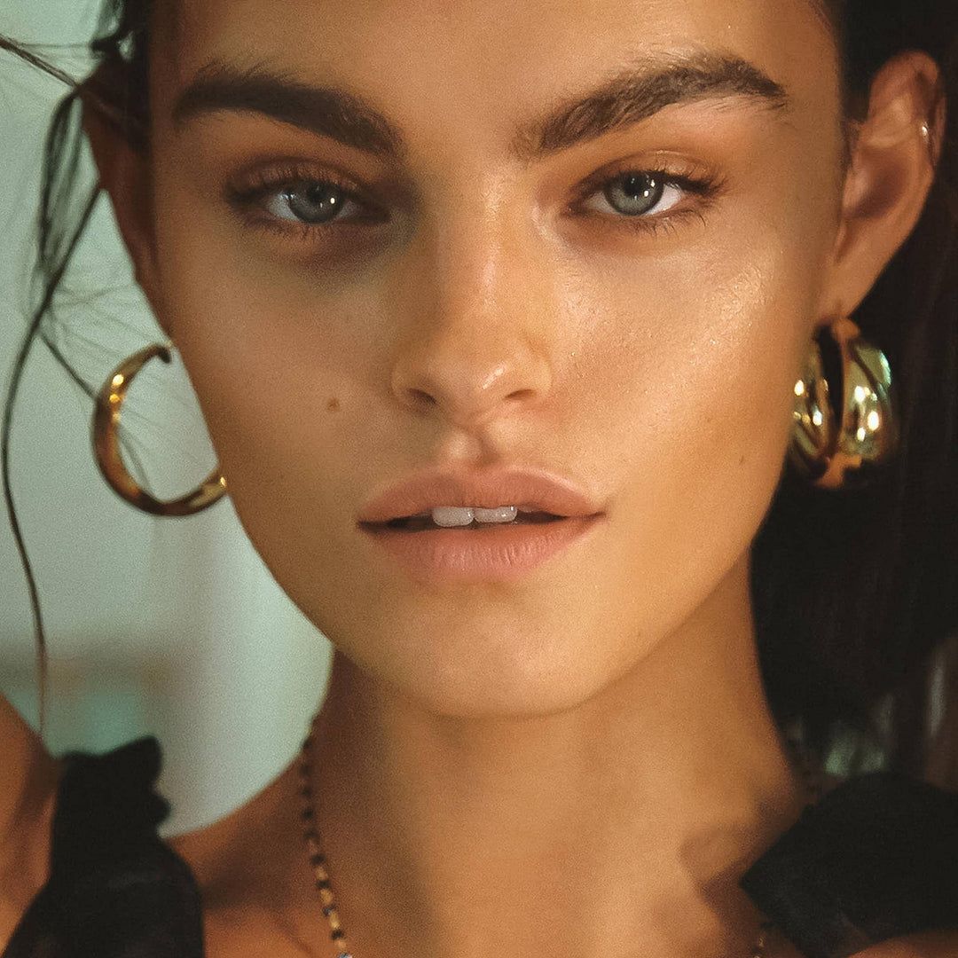 Romée 18K Gold Non-Tarnish Classic C Hoop Earring