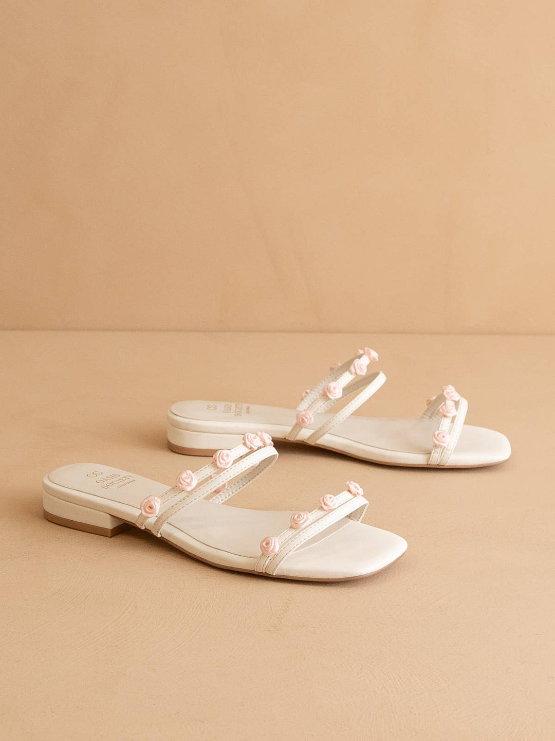 The Rosanna White | Rosette Detailed Flats