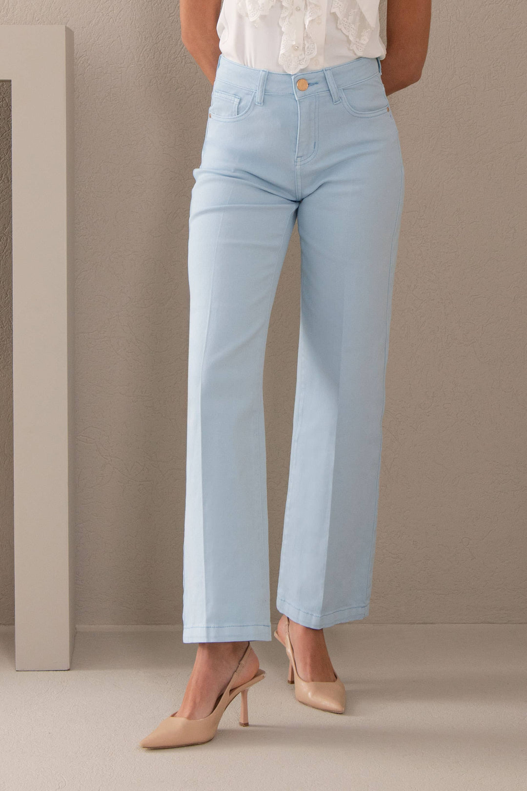 Carly baby blue jeans