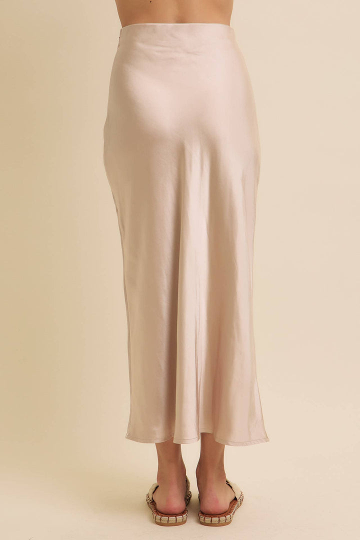 Victoria satin skirt